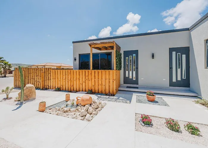 Private Suite W/Hottub, 2M Arikok Park, 3 People